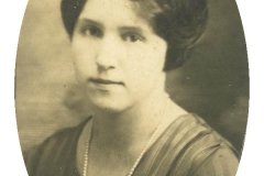 Vera Hollingshead